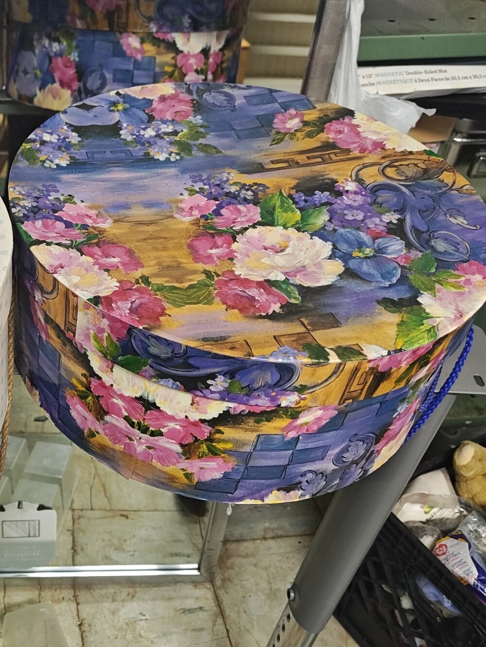 Floral Round Gift Box - Multicolor by